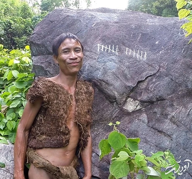 مرد 46 ساله ویتنامی ملقب به تارزان که سال ها در جنگل زندگی کرده، هیچ شناختی از زن ها نداشته و ذره ای میل جنسی در او دیده نمی شود